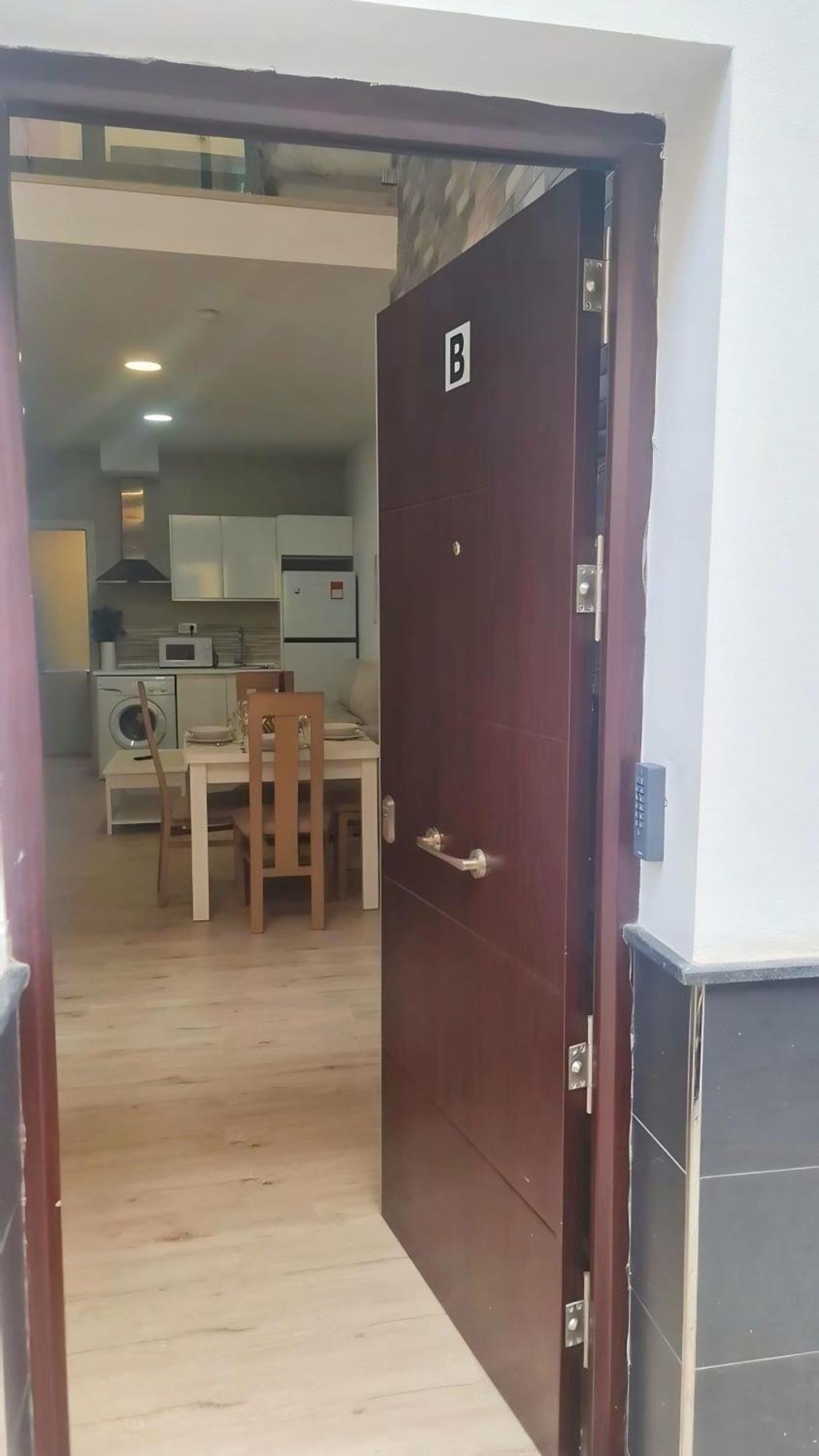 מאלגה Duplex Huelin II & Beach מראה חיצוני תמונה